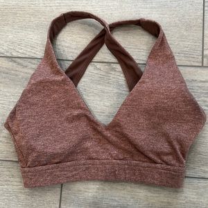 Ptula bare V sports bra